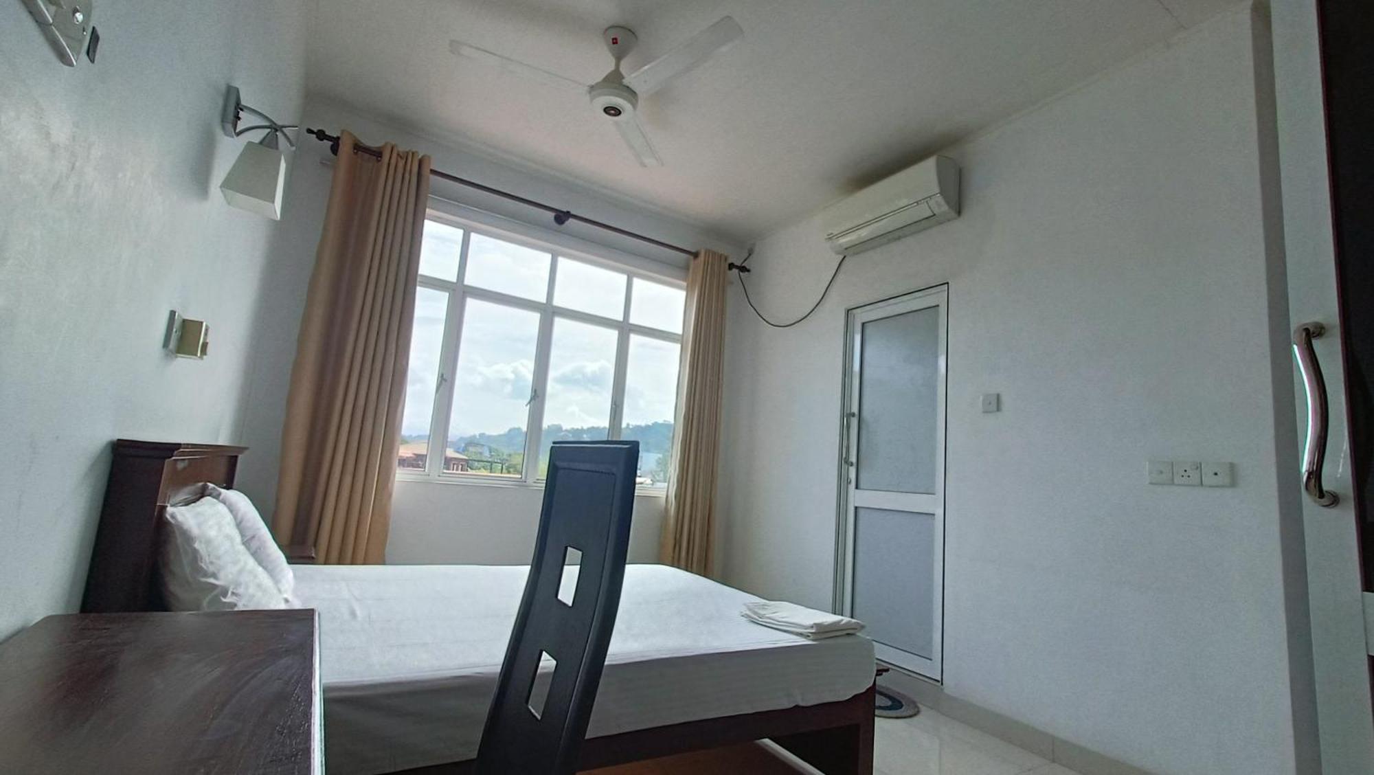 Smile Hub Kandy -Youth Hostel- Room photo